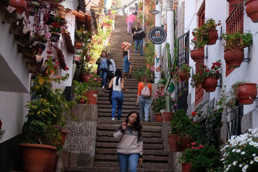 Cusco Highlights Walking Tour: History, Culture, Traditions - Authentic Experiences and Insider Tips