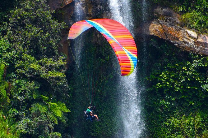 Fun RAFTING + Awesome PARAGLIDING over giant waterfalls from MEDELLIN - Why This Tour Works Well