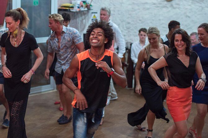 Group Salsa Class in Cartagena, Colombia - Who Should Consider This Salsa Class?