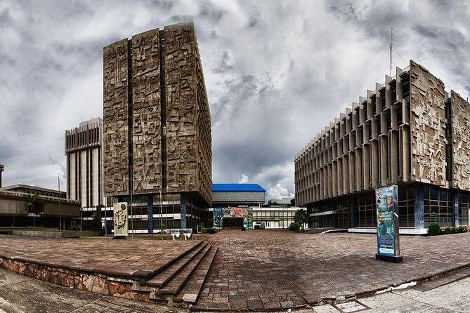 Guatemala city Walking Tour and public bus - A Deep Dive into the Guatemala City Walking Tour