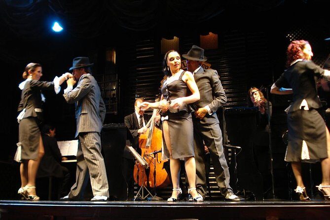 La Ventana Tango Show & Dinner with Optional Classic Bus Ride - FAQs