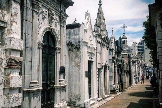 Private Tour: Buenos Aires and Delta del Tigre with Local Guide - Who Would Enjoy This Tour?