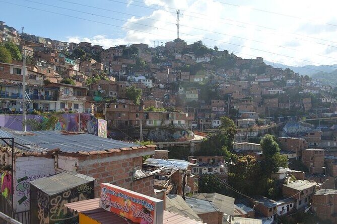 Private Tour in Pablo Escobar and Comuna 13 with Cable Car - Verifying the Experience’s Value