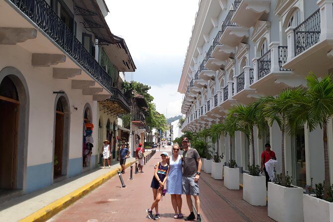 Private Tour of the Historic Center of Panama and Canal - How the Tour Works and What to Expect