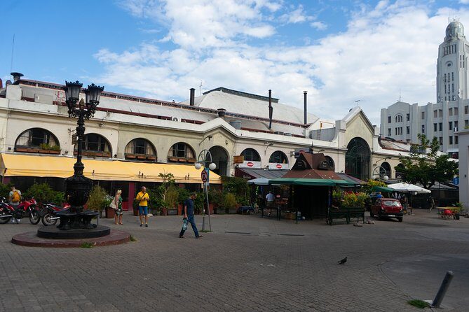 Private Walking Tour in Montevideo - The Value of a Private Guide