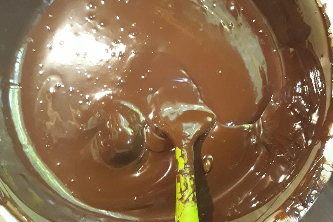 Puerto Viejo hands on chocolate making class. From bean to bar, get chocolatey! - An In-Depth Look at the Chocolate-Making Experience