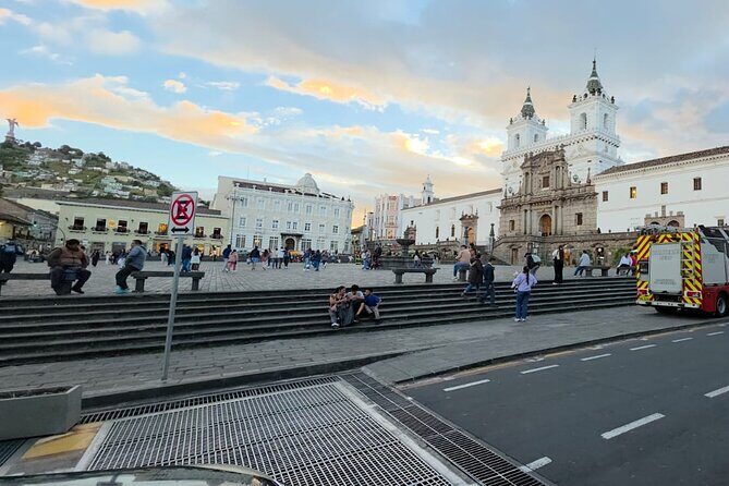 Quito Old Town, Free Walking tour, Cacao taste included! - A Taste of Local Flavor and Bohemian Streets