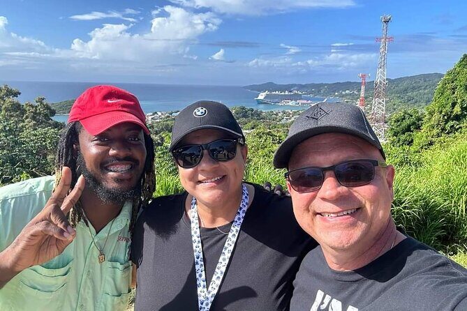 Roatan Private island tour In Honduras - West Bay Beach and Beyond