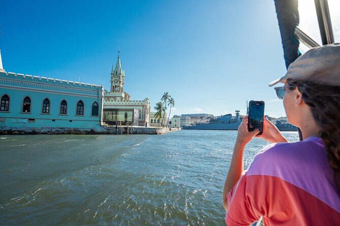 Sunset Boat Tour with Beer, Water, Soda and Snacks included - Who Will Love This Tour?