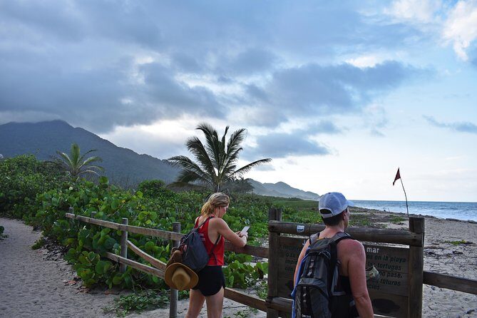 Tayrona Park Hike And Beach Day - Scenic Rest Stops: La Piscinita and Arrecifes
