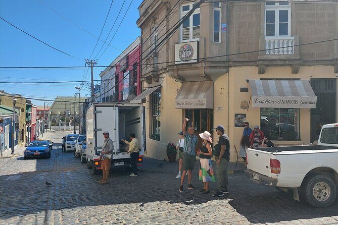 Tour Valparaiso Viña del Mar Reñaca Beach from Santiago. - Who is This Tour Best For?