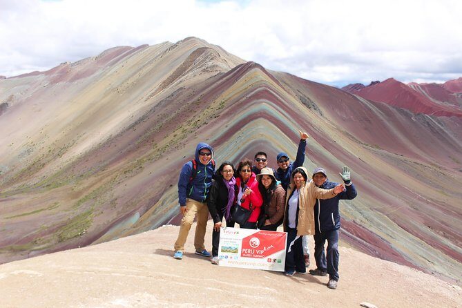 Vinicunca Rainbow Mountain in one day, private with Peru Vip - In-Depth Review of the Vinicunca Rainbow Mountain Tour