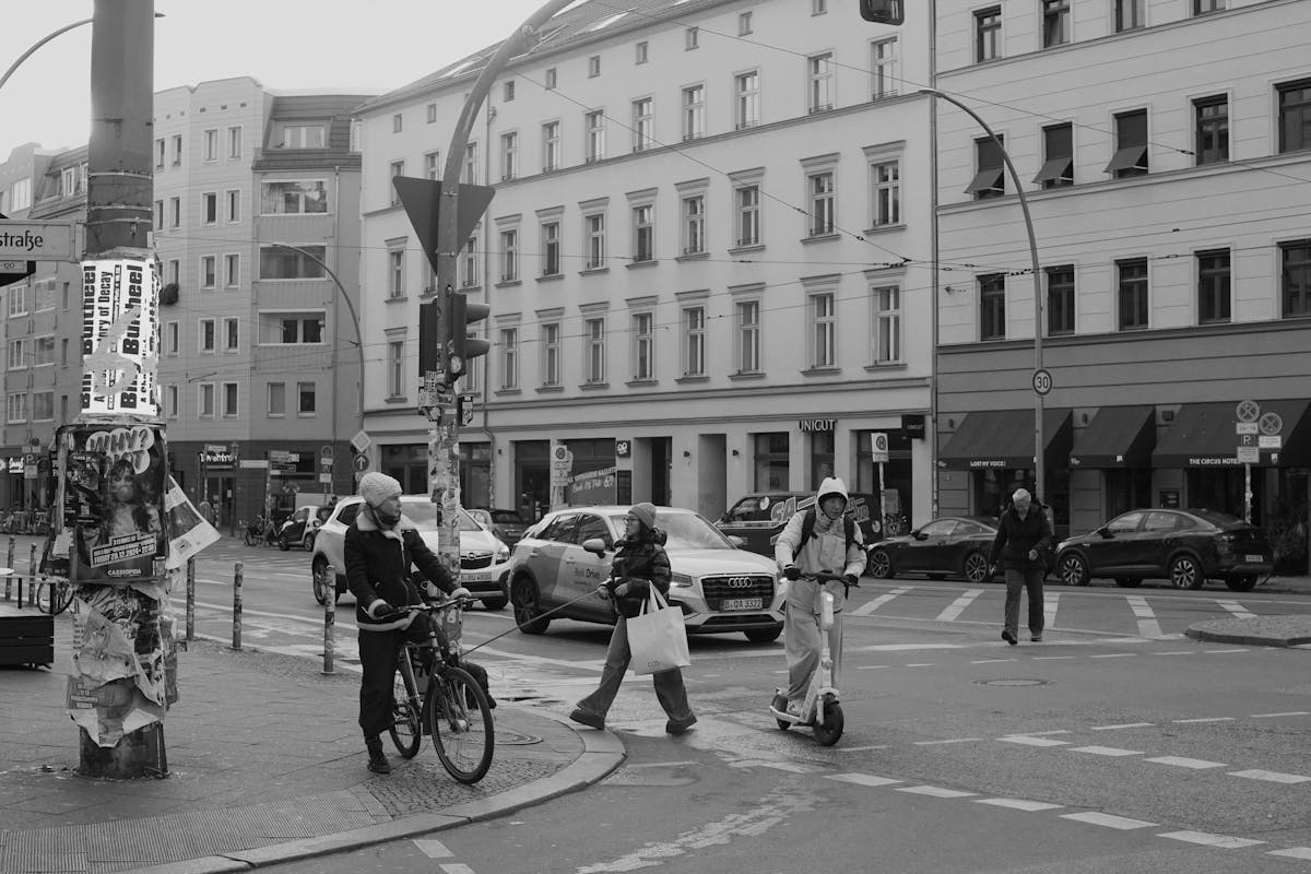Bikes and commuters in Berlin Kreuzberg