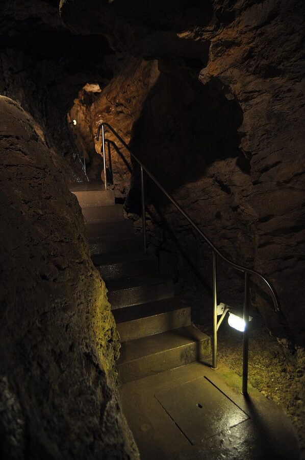 Narrow Pál-völgyi corridor Budapest