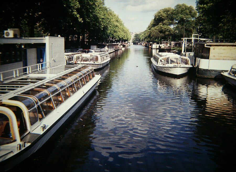 Amsterdam canal cruise boats
