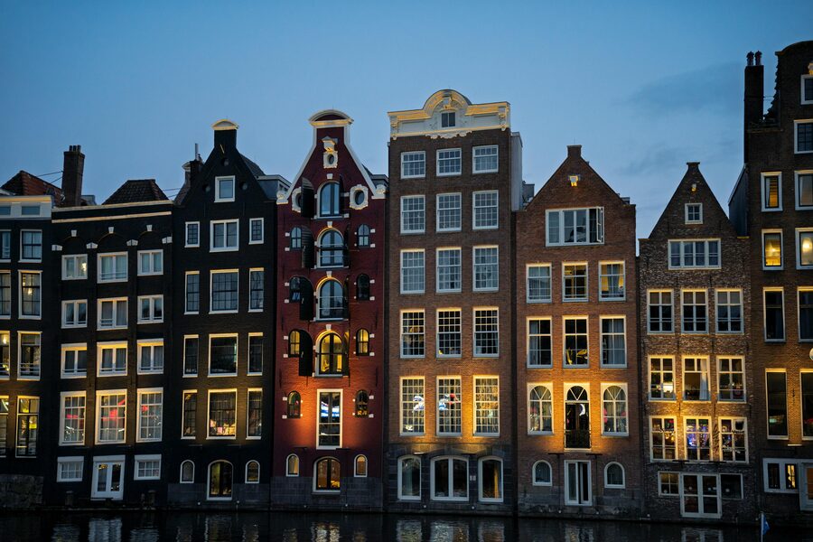 Amsterdam evening final scene