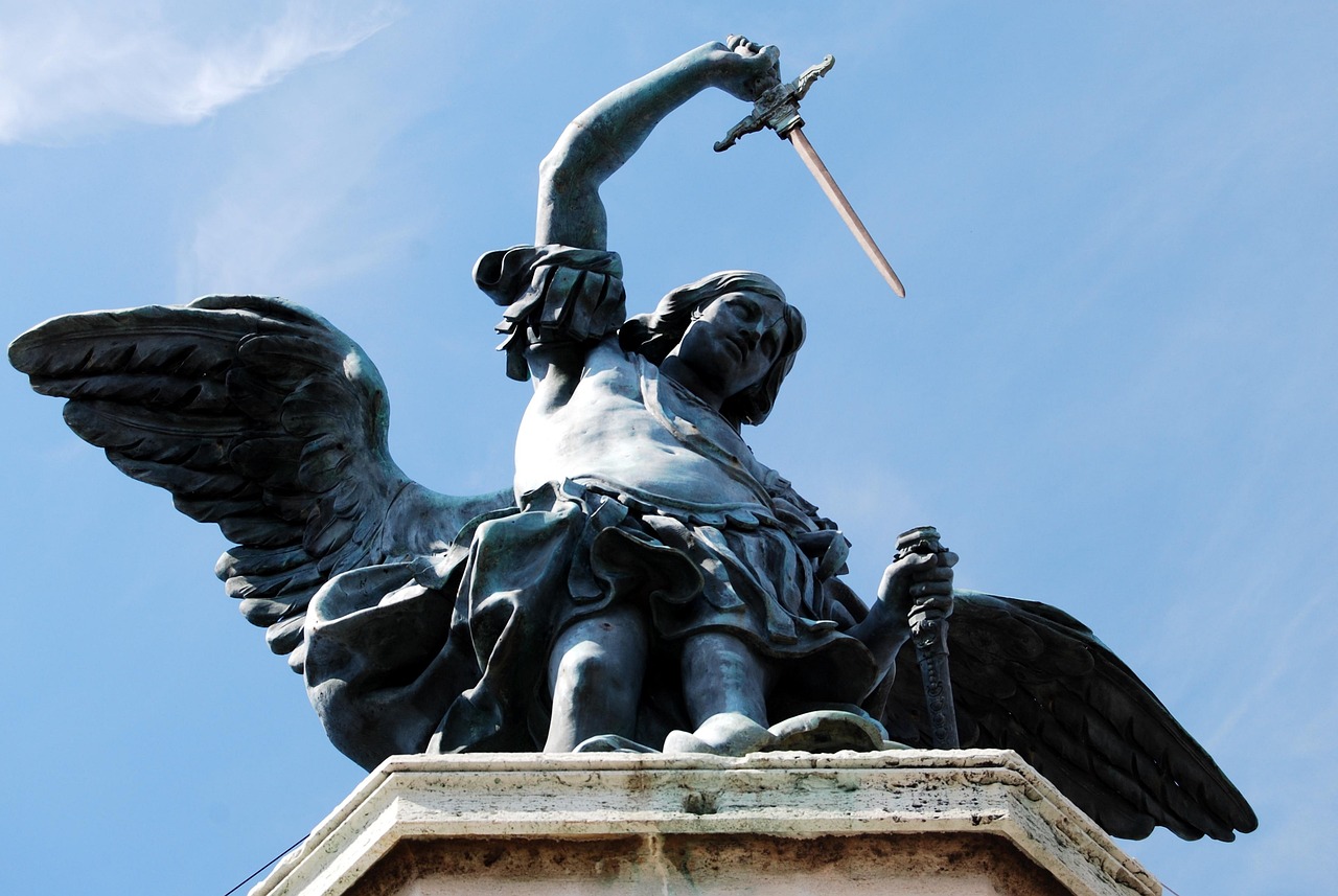 Bronze angel statue atop Castel Sant'Angelo in Rome