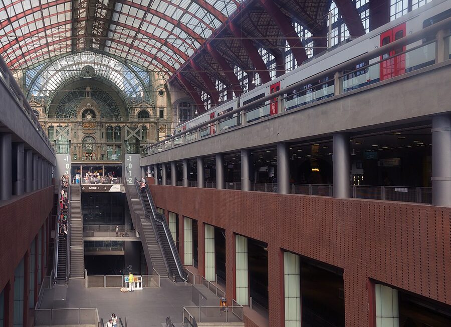 Antwerpen Centraal grand hall, the Railway Cathedral