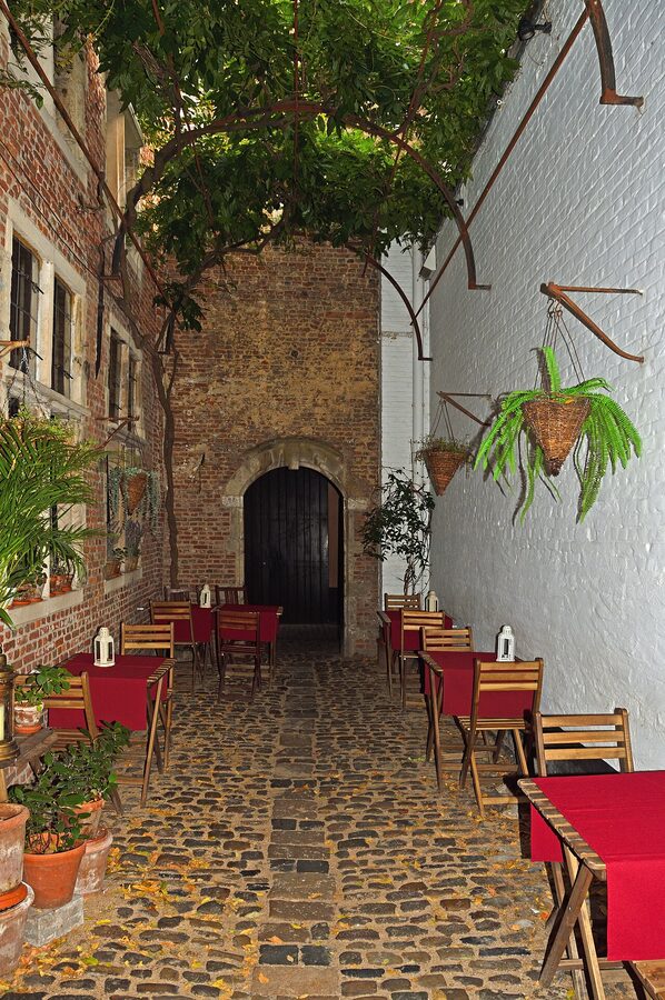 Vlaaikensgang medieval alley Antwerp