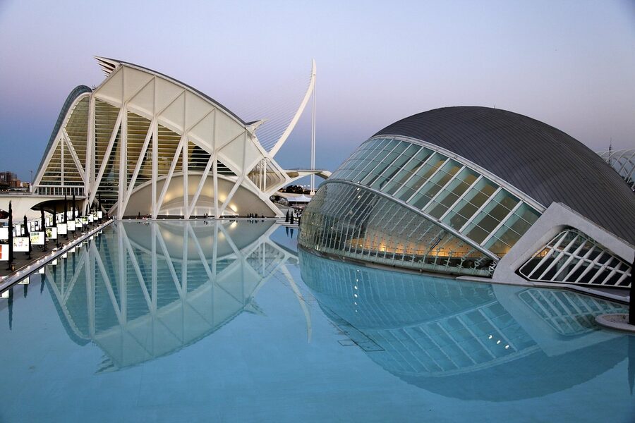 Architecture of Valencia City of Arts and Sciences complex