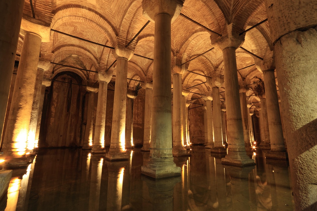 Historic underground water reservoir of the Basilica Cistern
