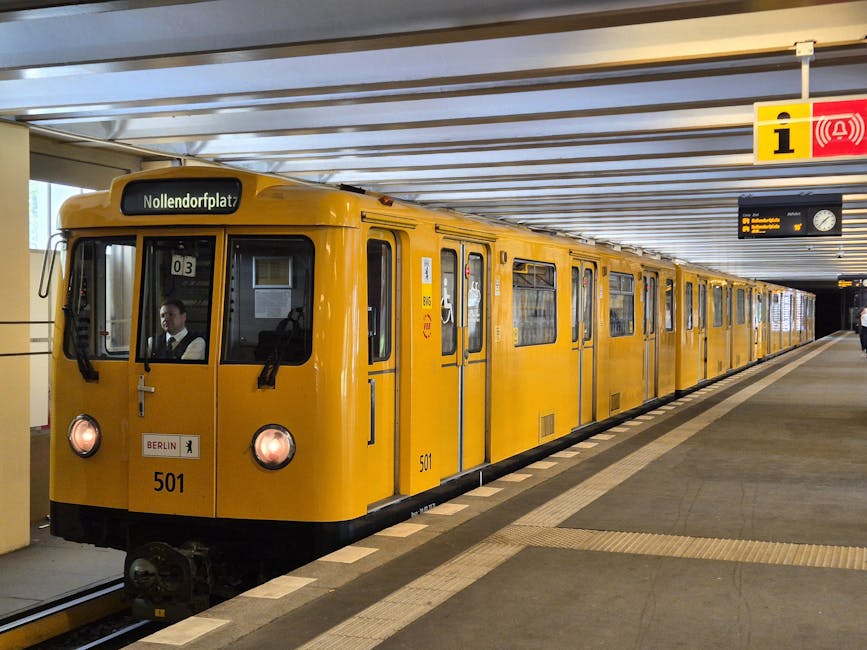 Berlin U-Bahn yellow train Nollendorfplatz