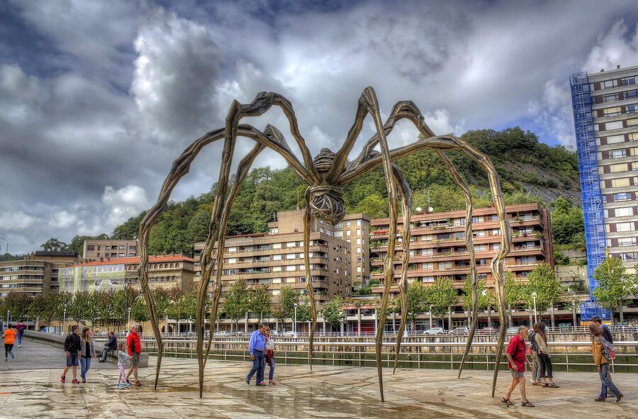 Louise Bourgeois Maman spider sculpture in front of the Guggenheim Museum Bilbao