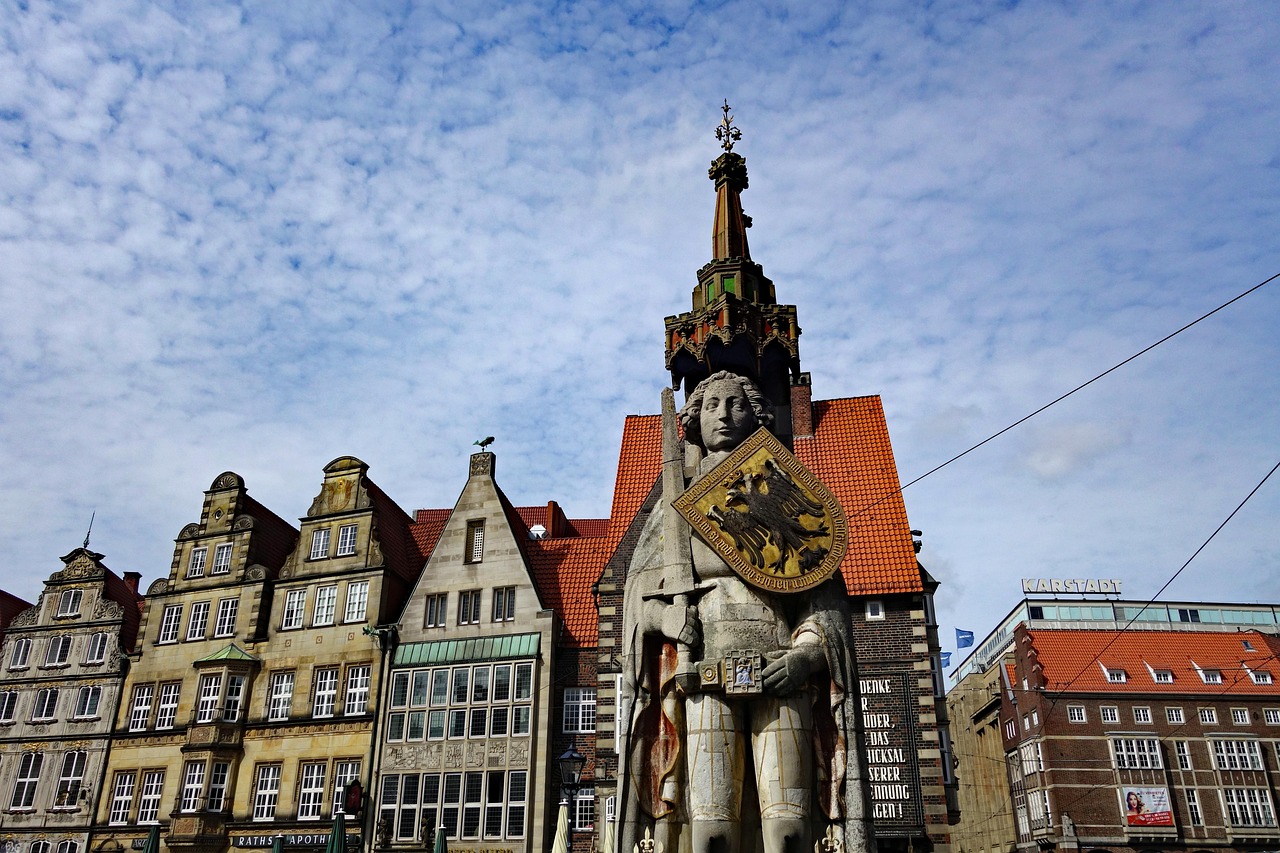 Roland statue and historic buildings in Bremen's center