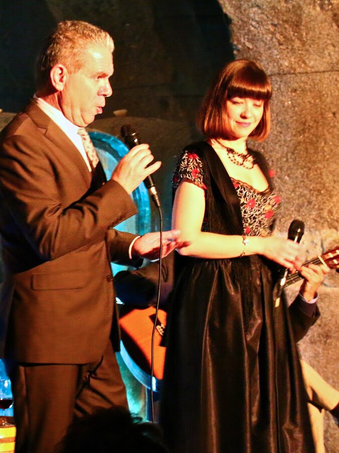 Cálem cellar fado show evening atmosphere