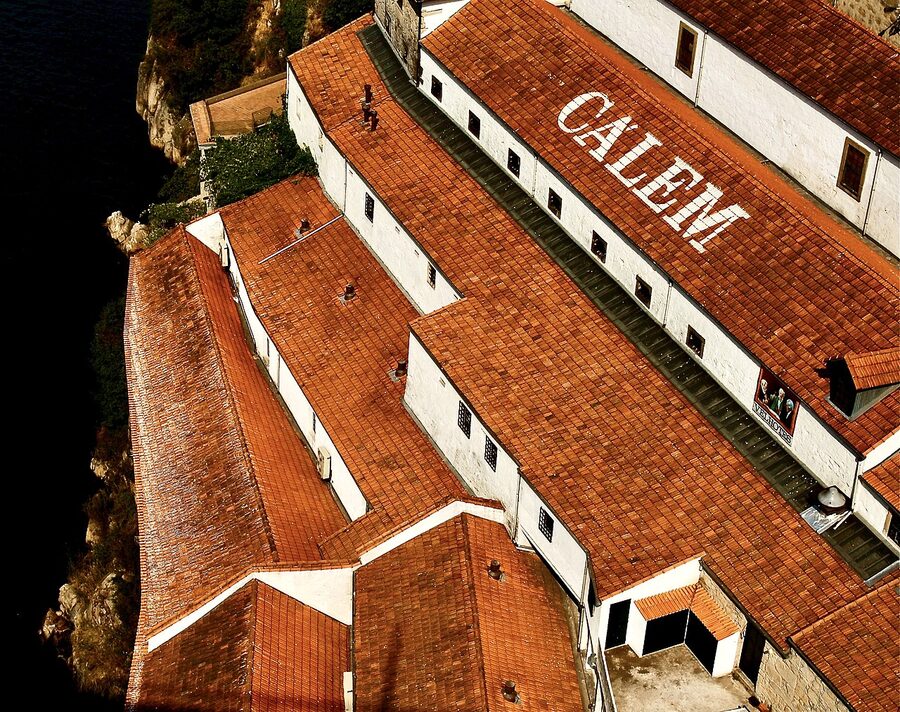 Cálem port wine warehouses in Vila Nova de Gaia