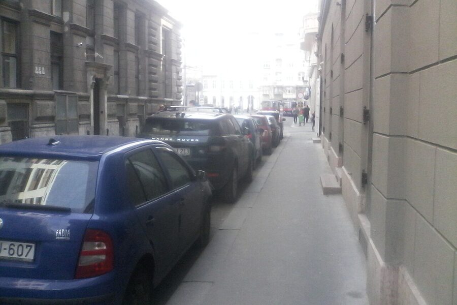 Southern end of Vadász utca where Cat Museum Budapest is located