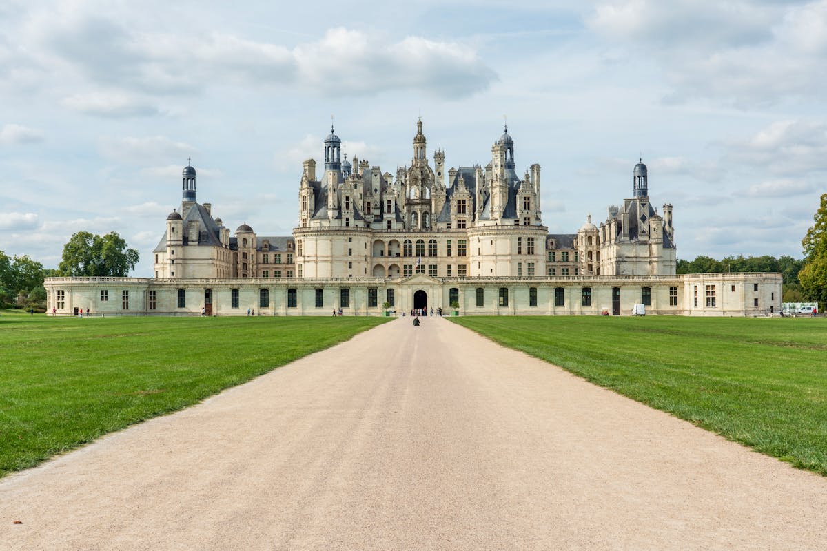 Front view of Chateau de Chambord showing the full Renaissance facade