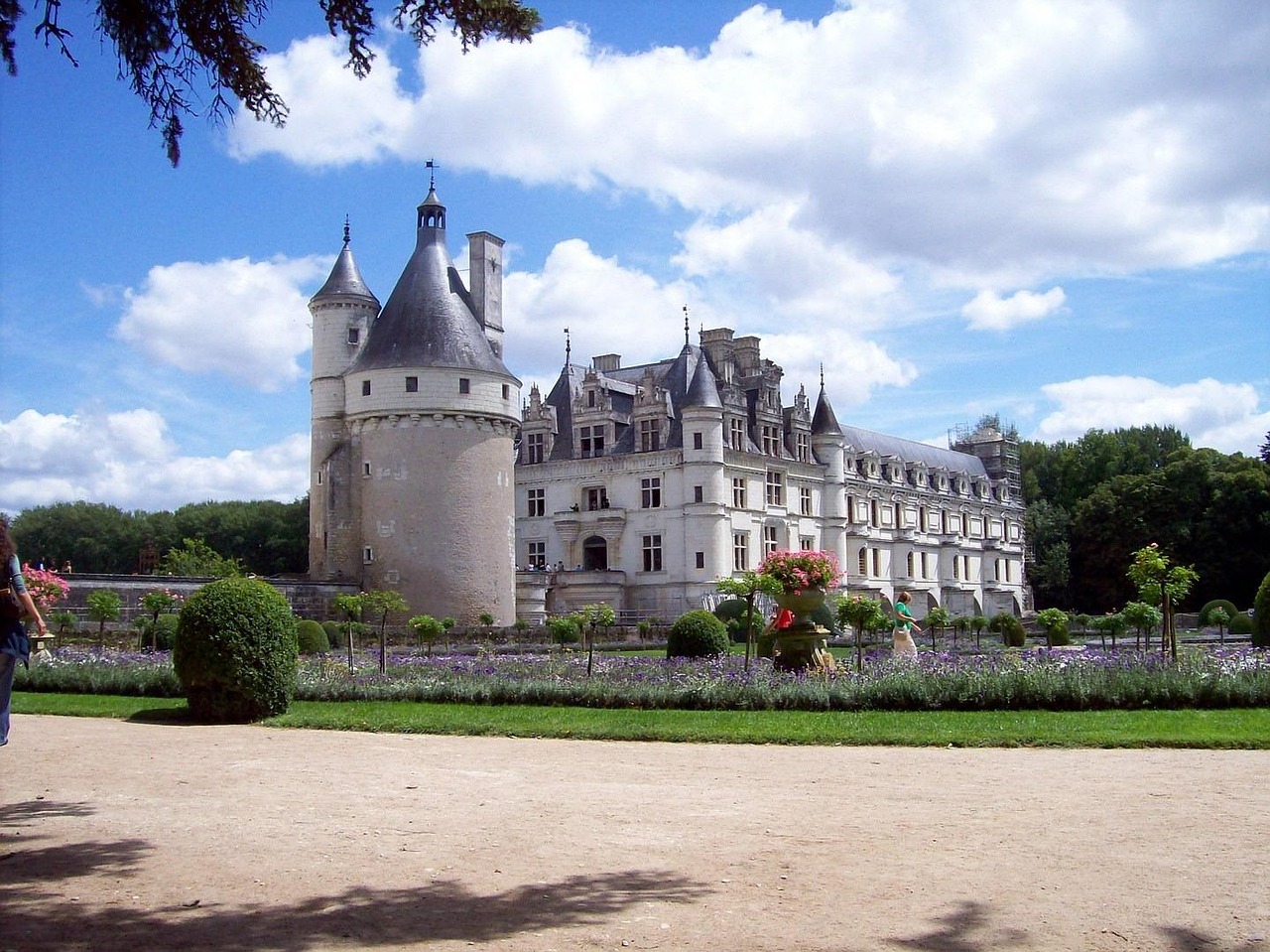 The grounds and park of Château de Chenonceau