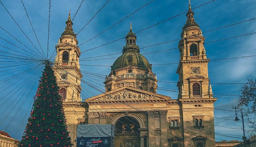 Budapest St Stephen Basilica Christmas tree market lights