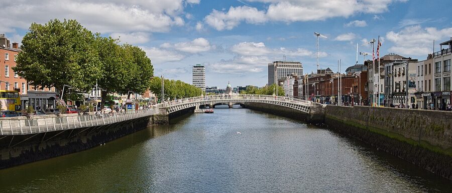 Dublin Halfpenny Bridge River Liffey