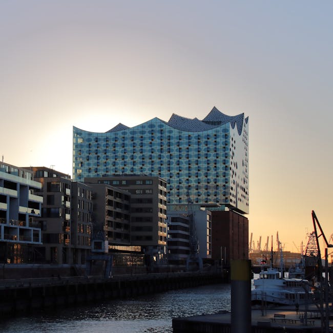 Elbphilharmonie Hamburg glass facade