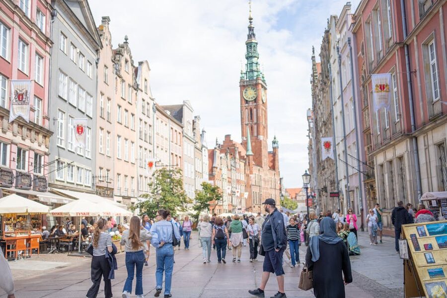 Long Street Gdansk summer crowds