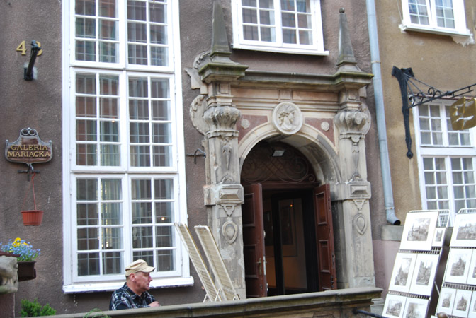 Mariacka Street amber sellers Gdansk