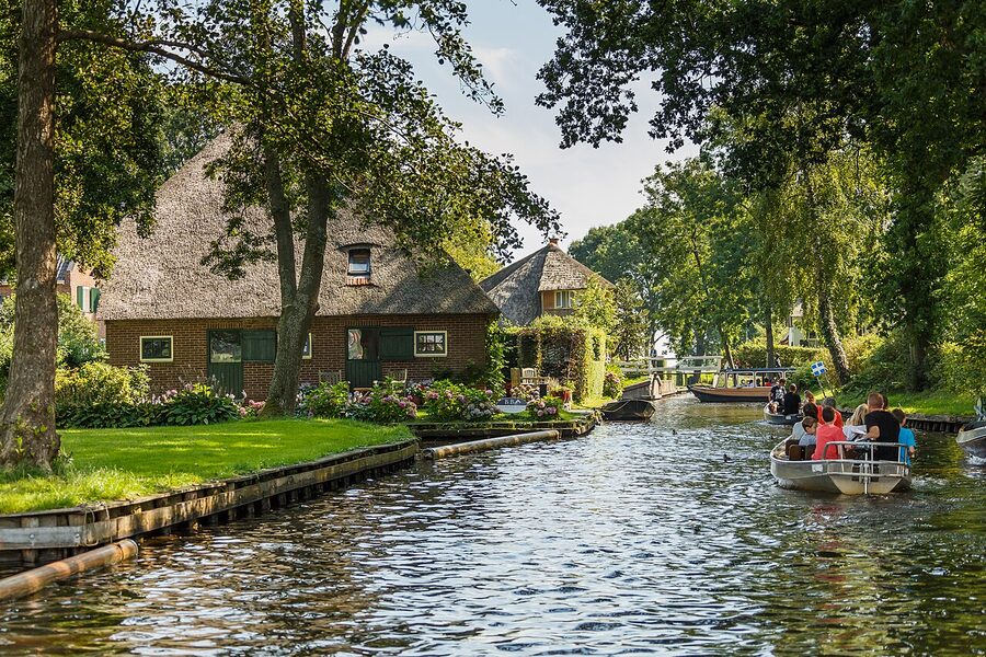 Giethoorn arched bridge over canal