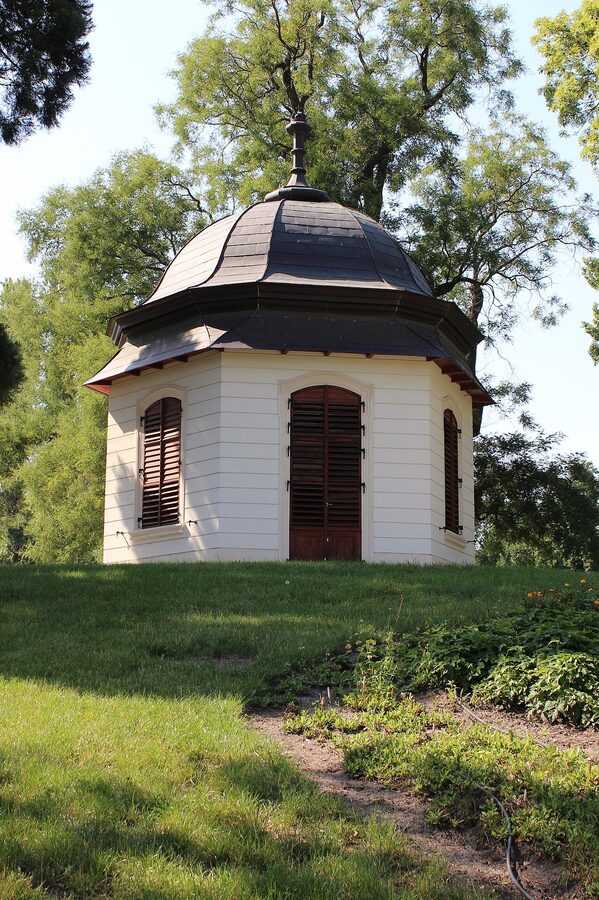 Park pavilion in the gardens of Gödöllő Palace