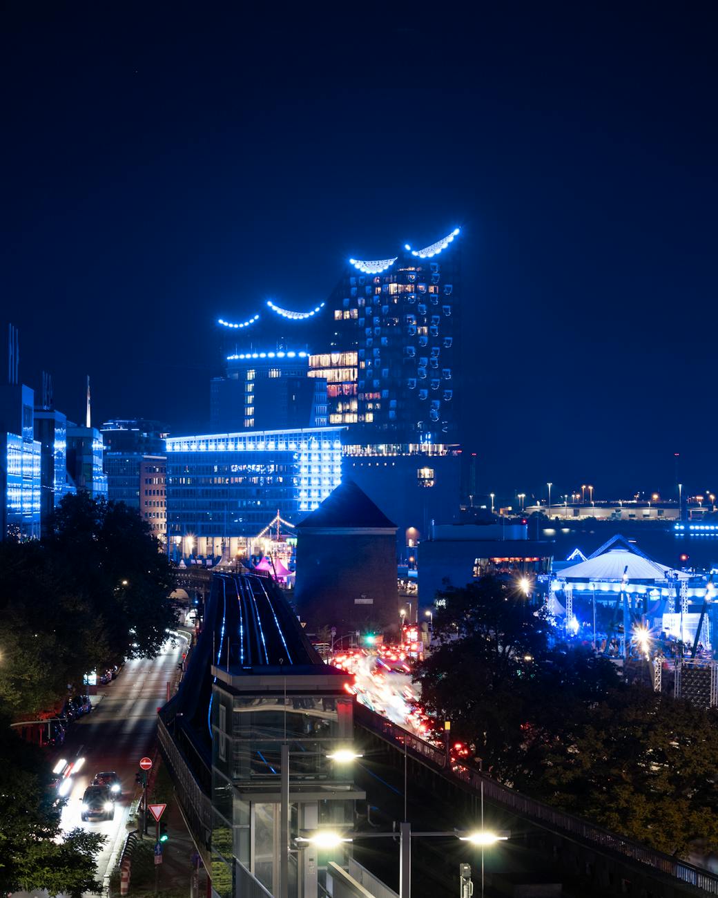 Hamburg skyline at night with Elbphilharmonie lit up