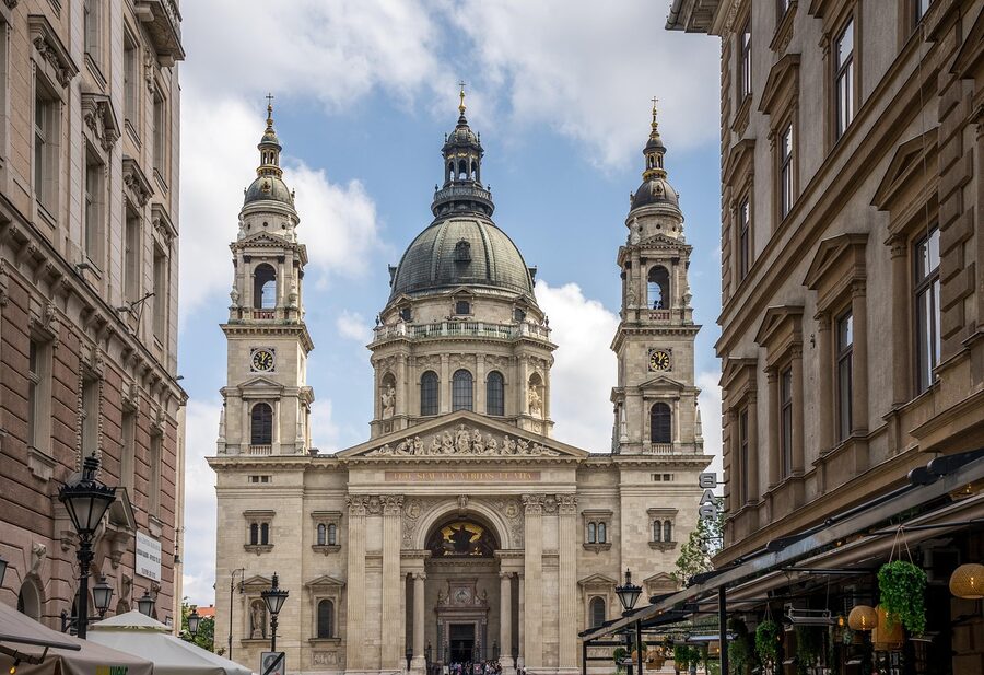 St Stephens Basilica facade Budapest
