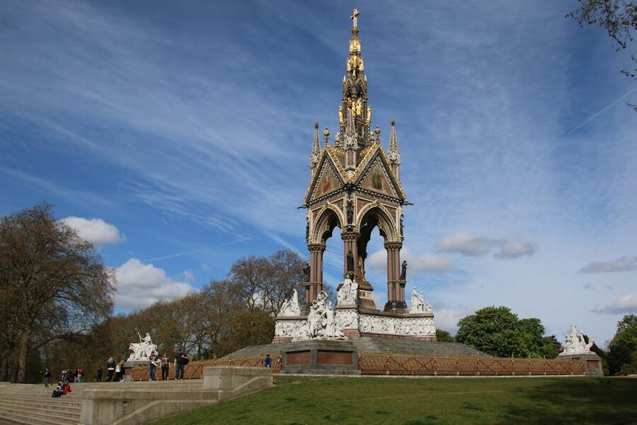 Albert Memorial Kensington Gardens