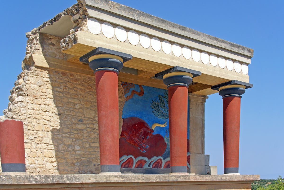 Frescoes and columns inside Knossos Palace