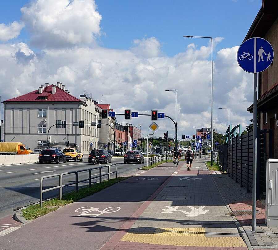 Pedestrian and bike paths in Krakow