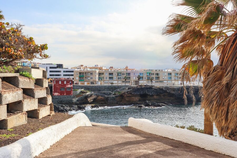 Coastal pathway with ocean view in Las Palmas de Gran Canaria