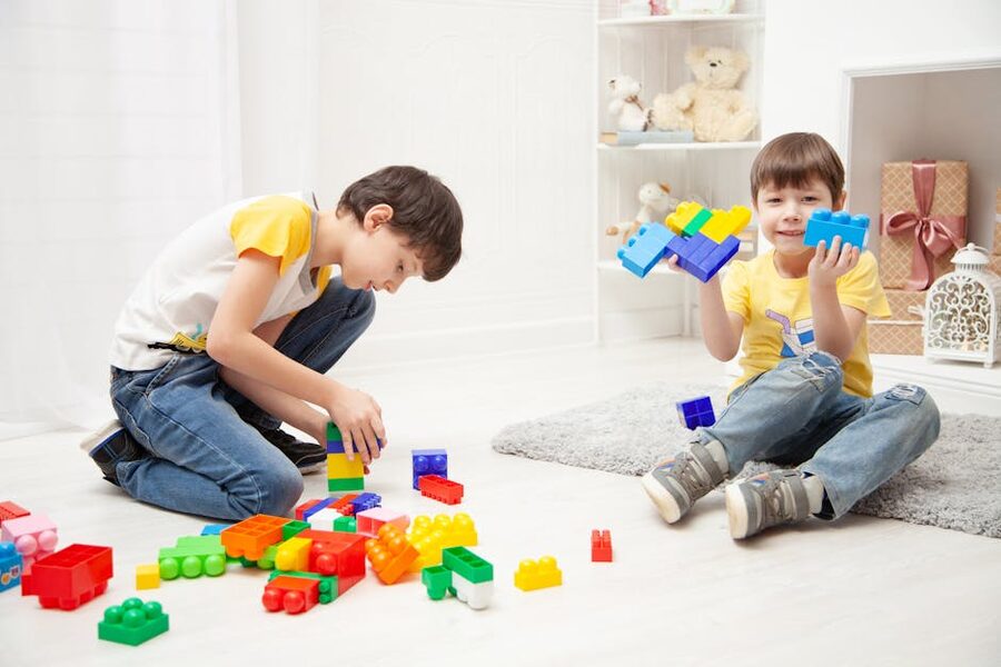 Children building with LEGO bricks at LEGOLAND