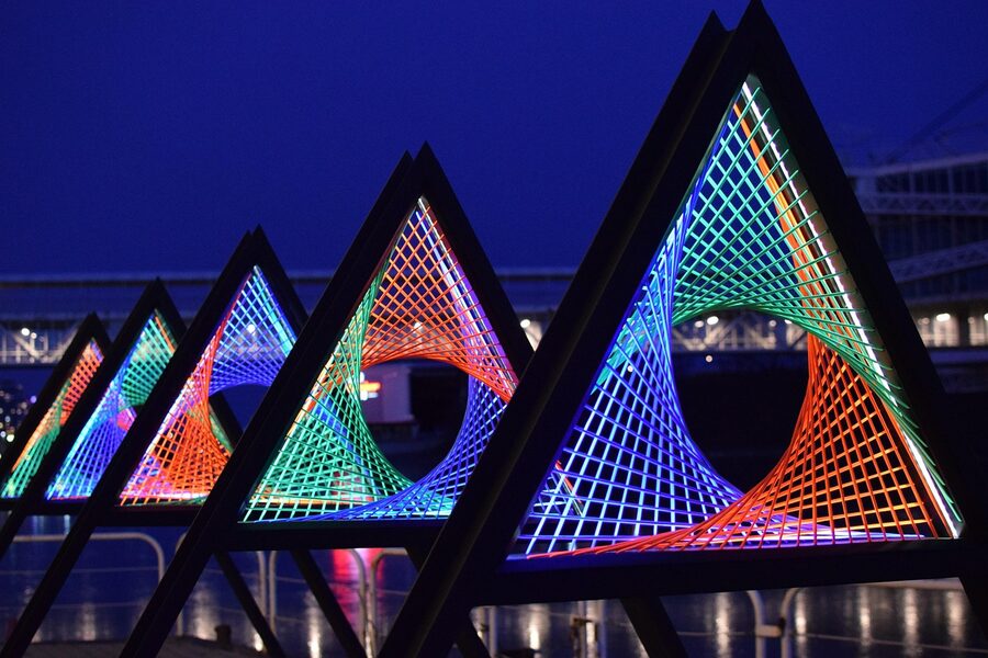 Geometric string light installation