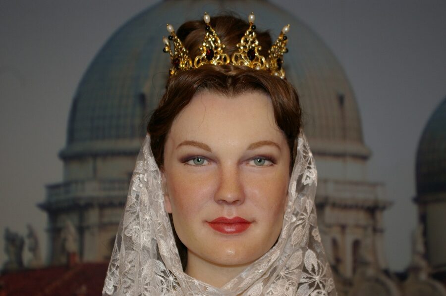 Wax figure depicting Sisi played by Romy Schneider