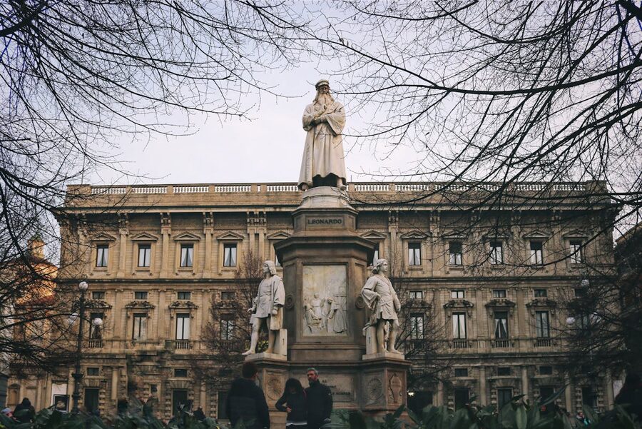 Monument to Leonardo da Vinci in Piazza della Scala, Milan